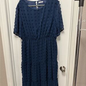 In’Volad Navy Blue Textured Midi Dress
